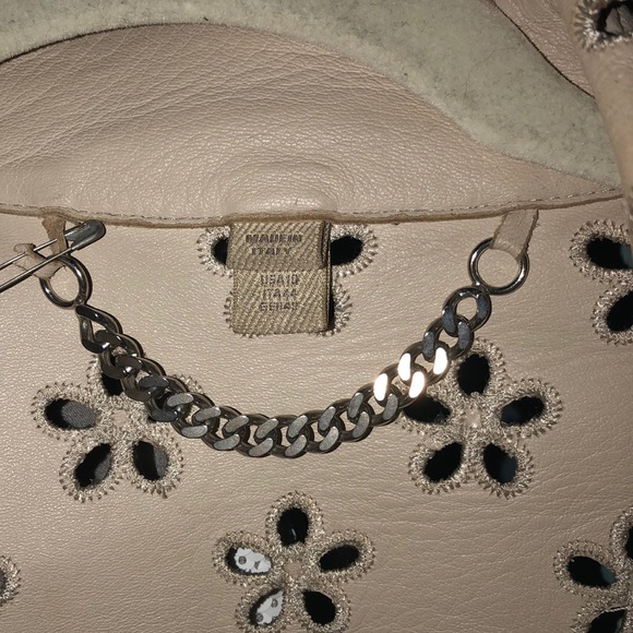 Burberry bit leather flower cut out jacket - Picture 5 of 5